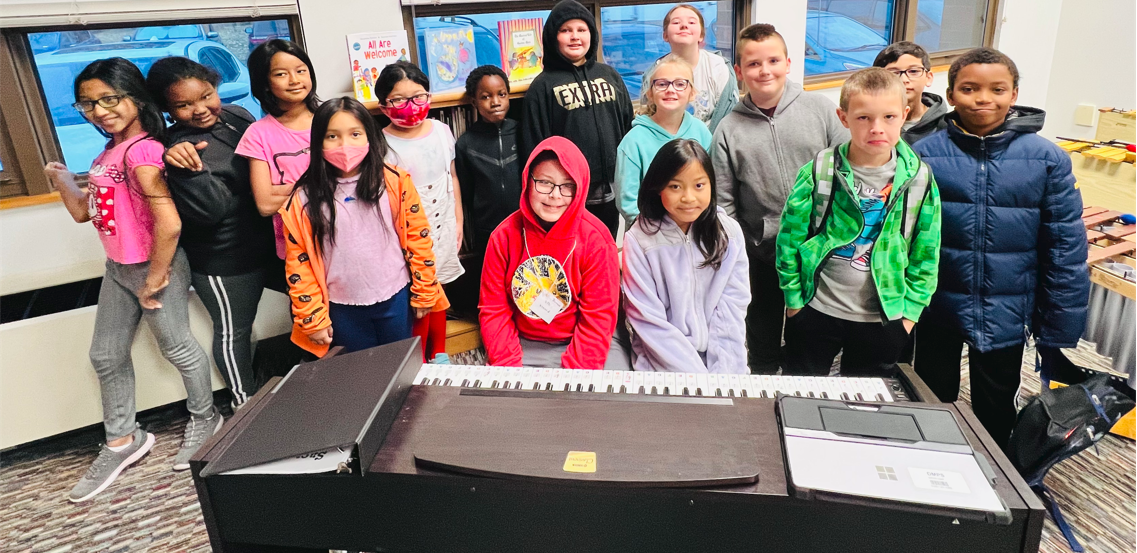 Samuelson students in music class!
